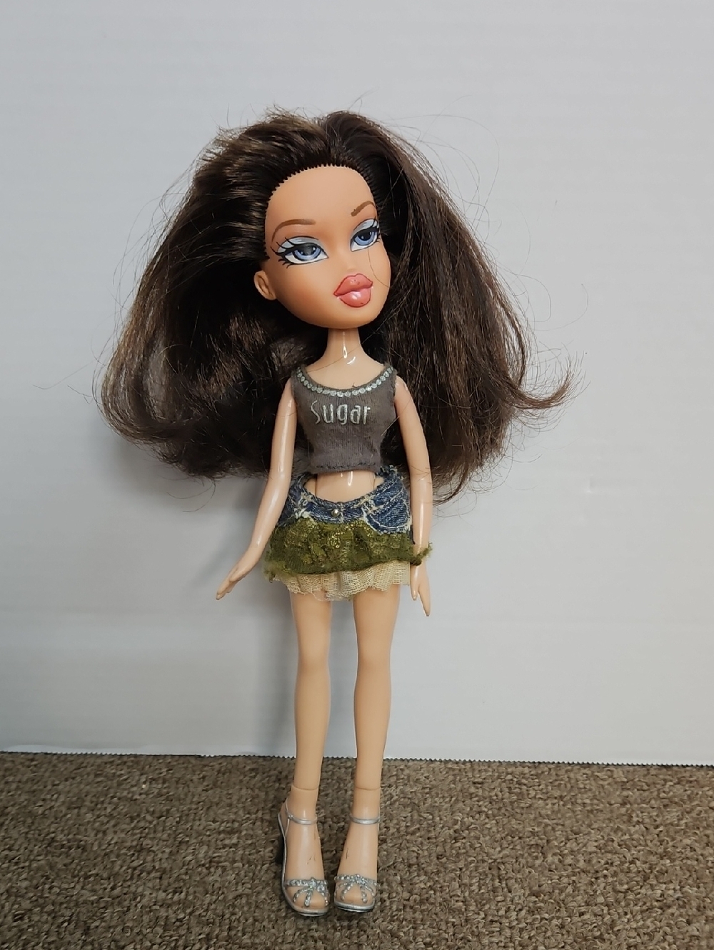 Bratz Yasmin MGA Doll 2001 Y2K Outfit Dark Hair